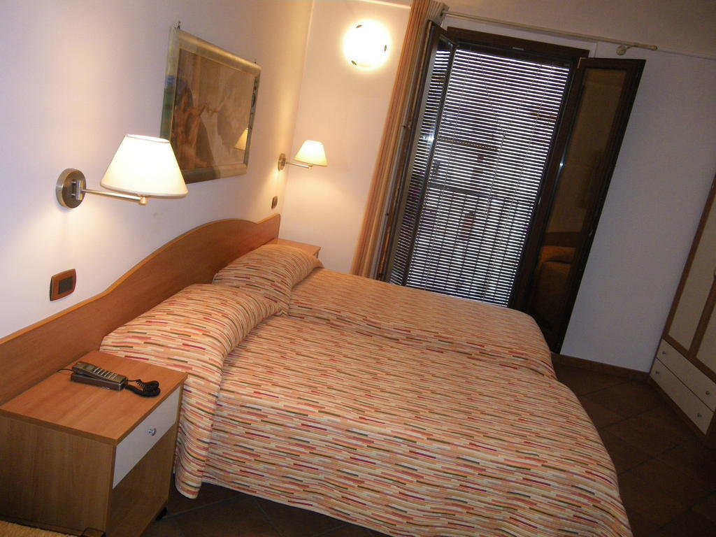 Hotel Il Rustico Grammichele Habitación foto